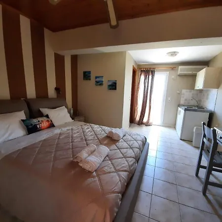 Appartamento Marinos At Lourdata Village