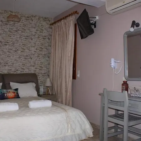 Marinos At Lourdata Village Apartman Lurdáta