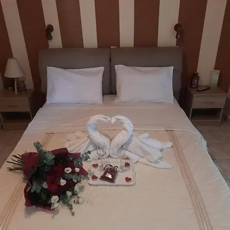 Marinos At Lourdata Village Apartman