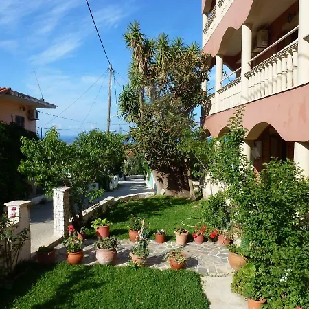 Marinos At Lourdata Village Apartman