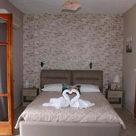 Marinos At Lourdata Village